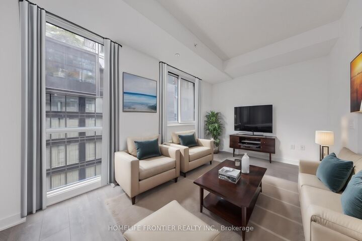 115 Blue Jays Way 705 — photo 1