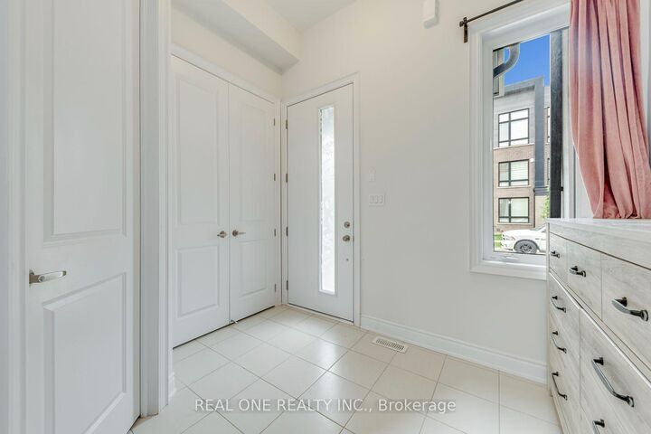 Property Photo: 3069 Perkins Way ON L6H 7Z4