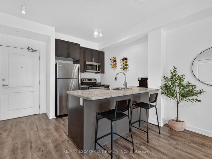 101 Shoreview Place 123 — photo 1