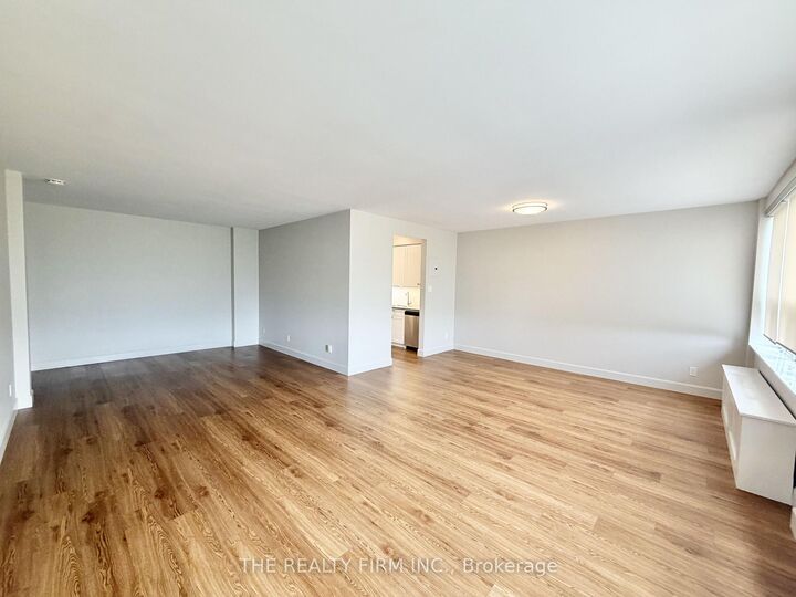 Property Photo: 10 Beechwood Place 801 ON N6C 1H7