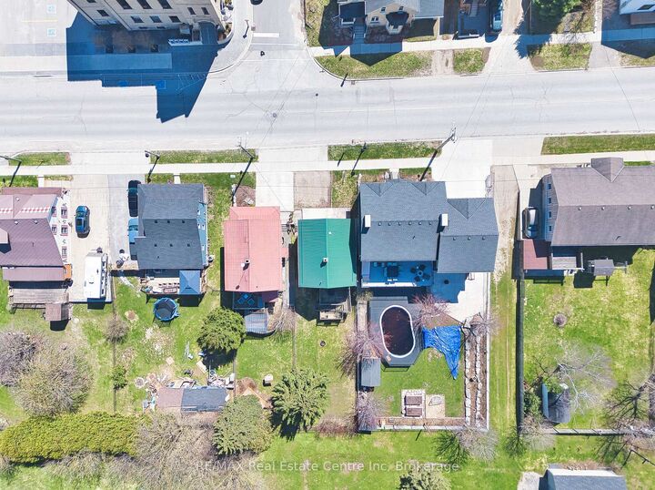 Property Photo:  34 Wellington Street  ON N0G 1P0 