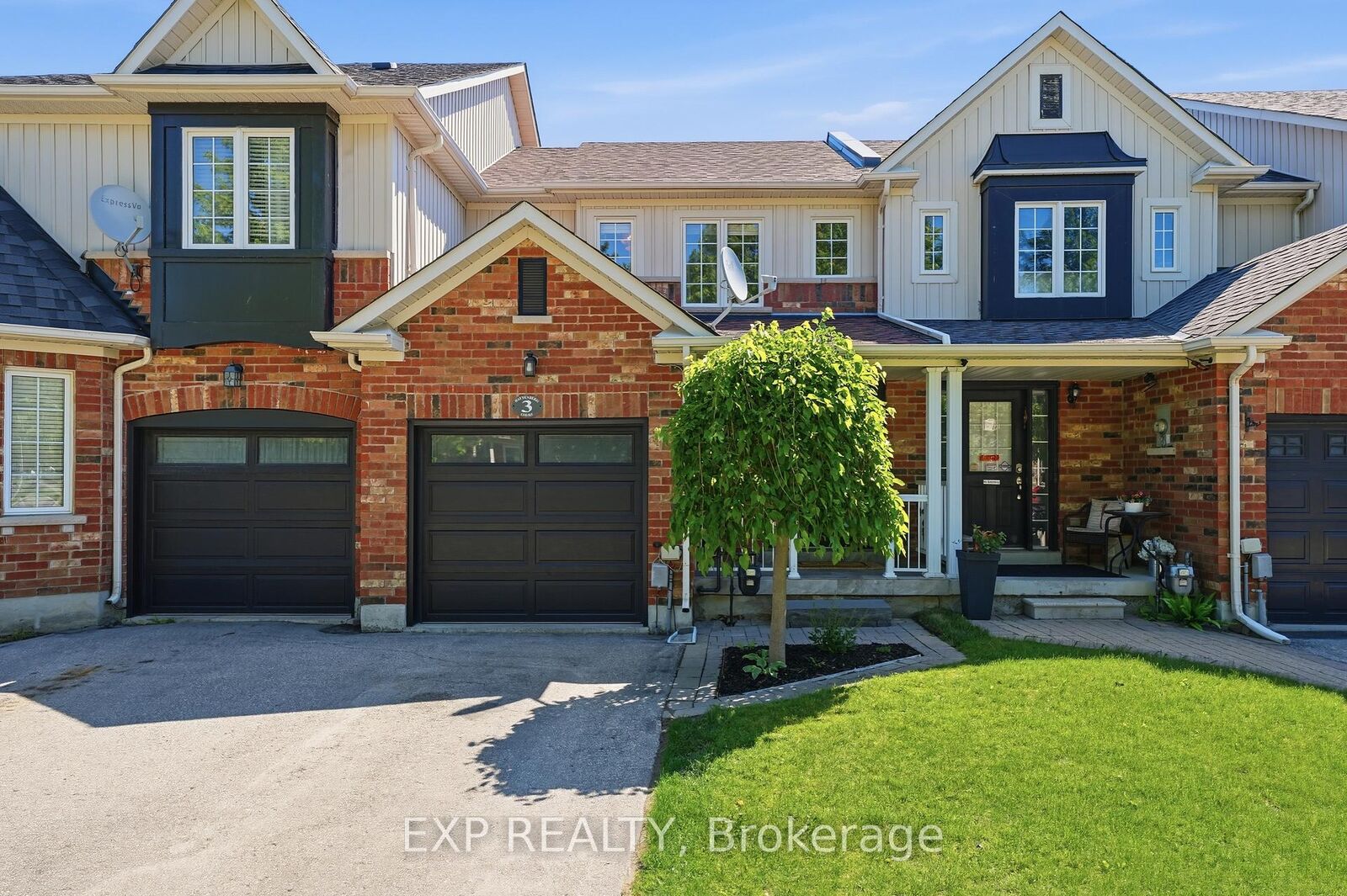 Property Photo: 3 Battenberg Court ON L0G 1M0