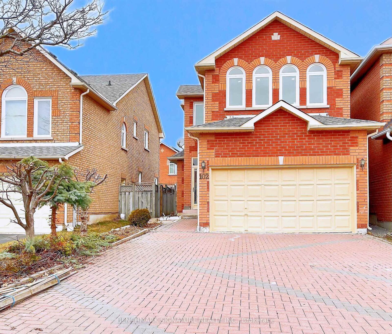 Property Photo: 102 Greensboro Drive ON L3R 0V8