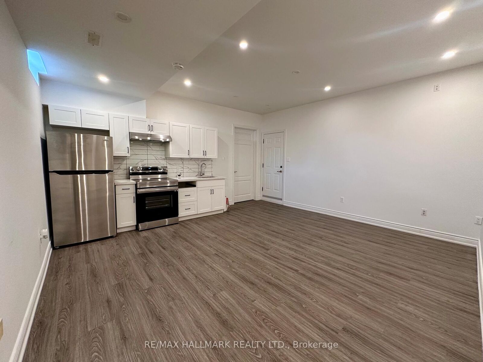Property Photo: 91 Greenbank Drive Bsmt ON L4E 4C7