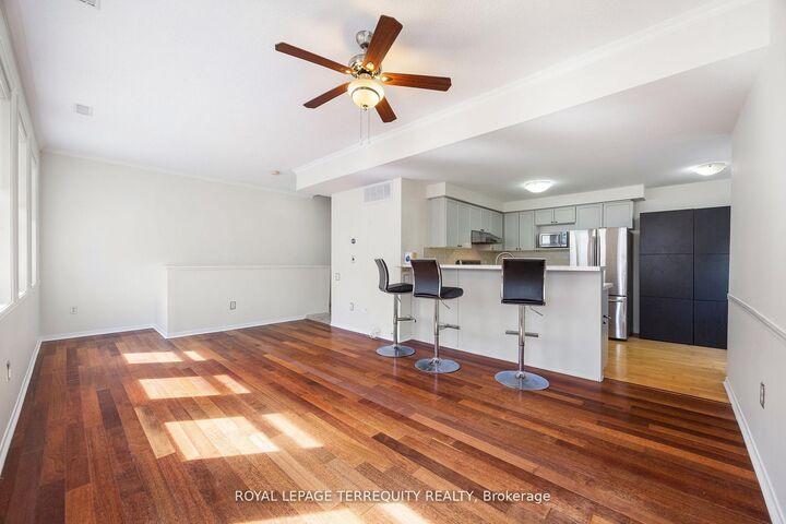 Property Photo: 760 Lawrence Avenue W 129 ON M6A 3E7