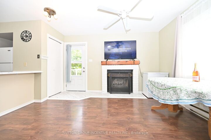Property Photo: 19 Dawson Drive 57 ON L9Y 5B4