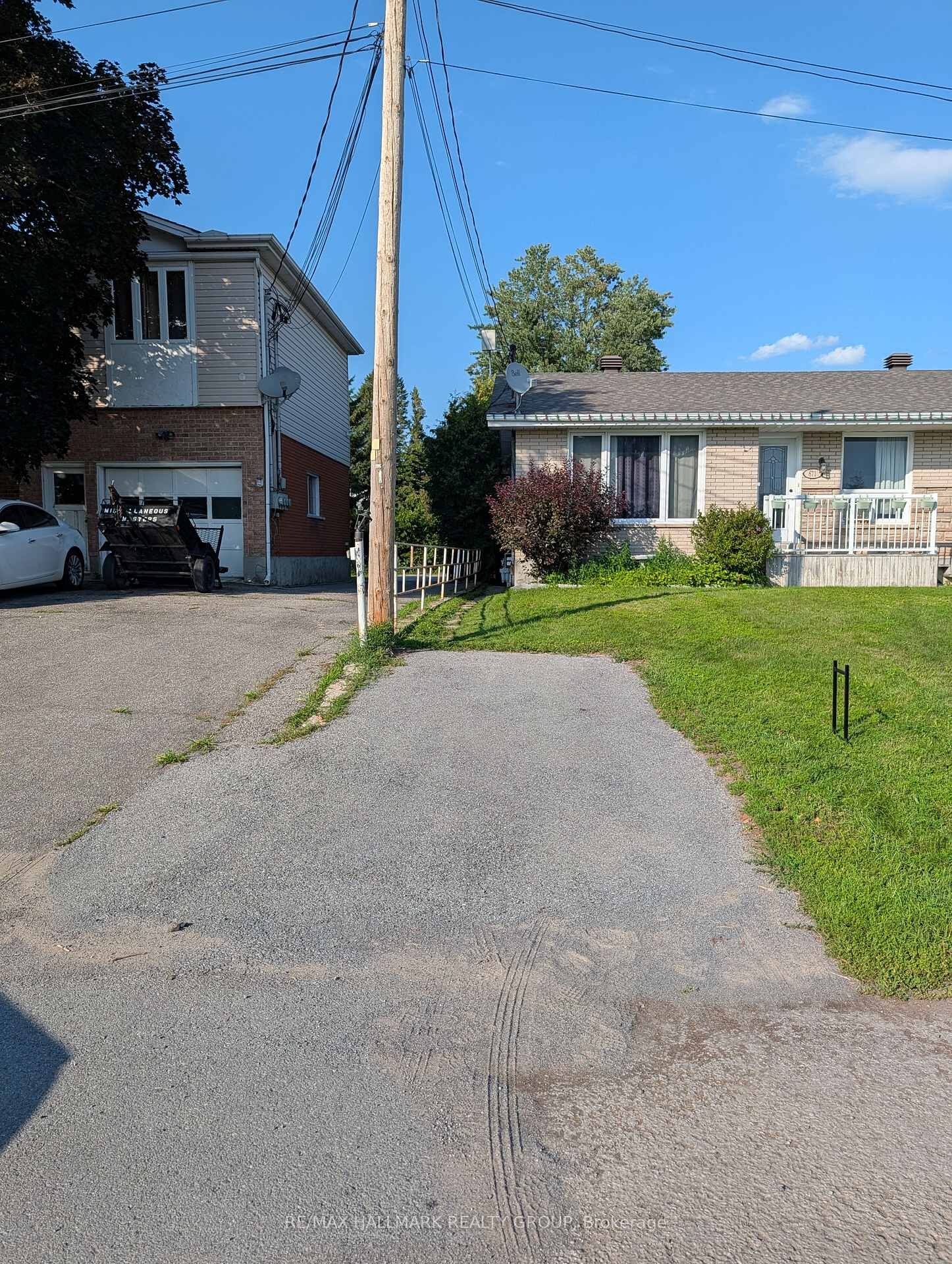 Property Photo:  871 St Jacques Street B  ON K4K 1C1 