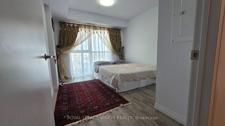 Property Photo: 2150 Lawrence Avenue E 1812 ON M1R 3A7