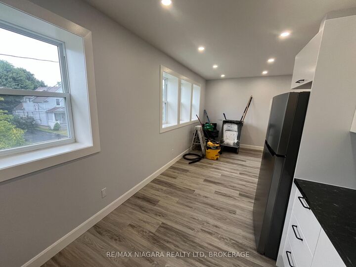 Property Photo: 243 Dufferin Street Upper Front ON L2A 2T7