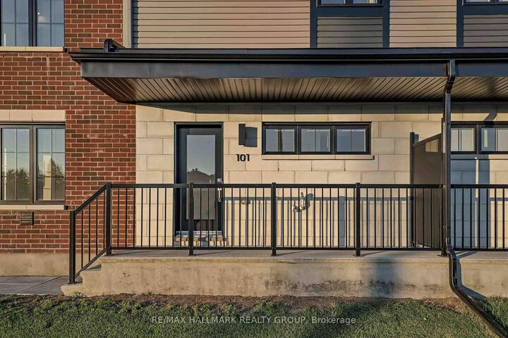 Property Photo:  422 Rolling Meadow Crescent  ON K1W 0X6 