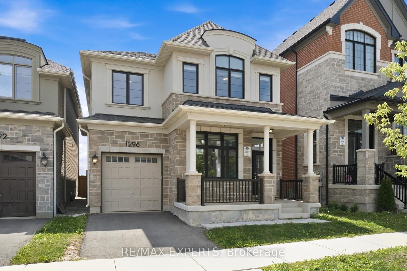 Property Photo: 1296 Aymond Crescent W ON L6H 7W8