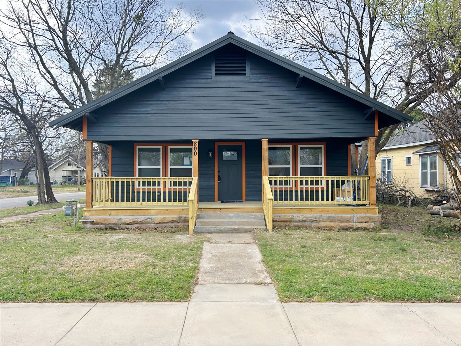 Property Photo: 800 N Okmulgee Avenue OK 74447