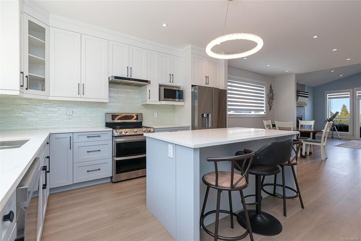 Property Photo: 616 John Wilson Pl BC V9G 0B8