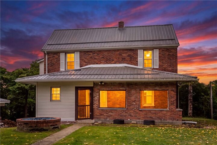 Property Photo:  22 4th St  PA 15412 