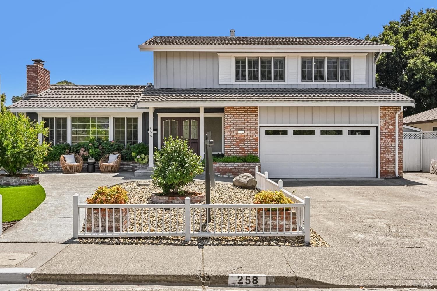 Property Photo:  258 San Carlos Way  CA 94945 