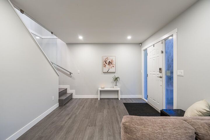 Property Photo: 27527 31A Avenue BC V4W 3L2