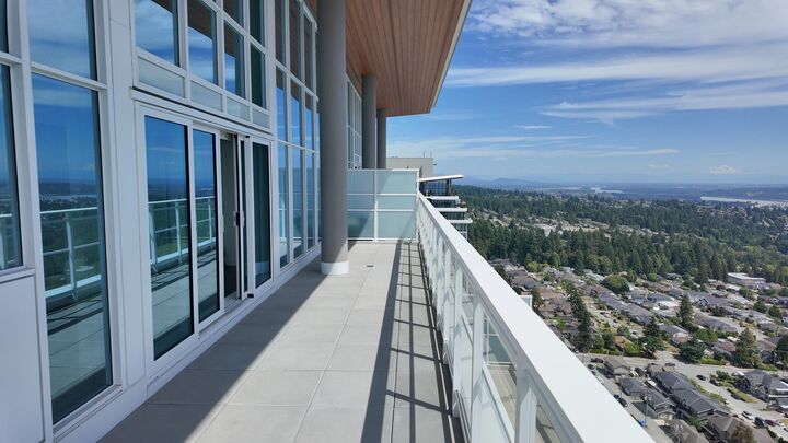 Property Photo: 505 Nelson Street 2502 BC V3J 0R5