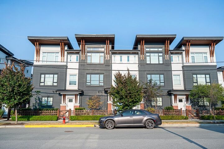 22128 48A Avenue 8 — photo 1