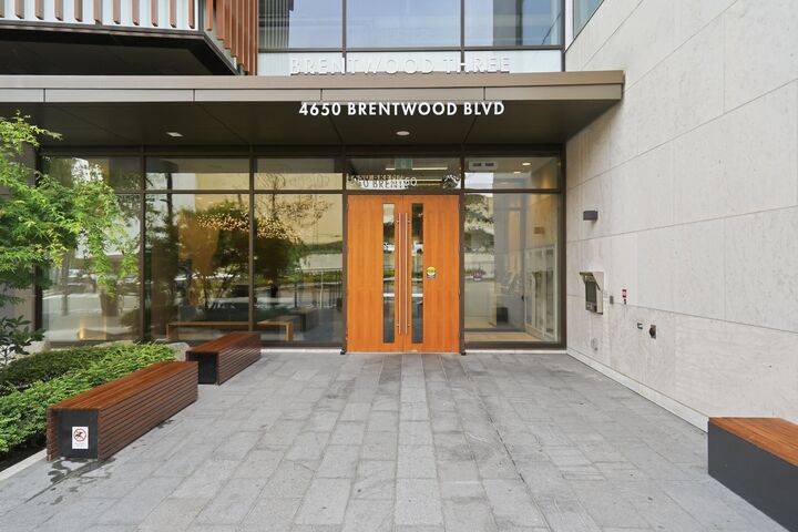 Property Photo: 4650 Brentwood Boulevard 904 BC V5C 0M3