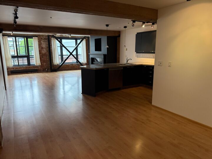 Property Photo:  1066 Hamilton Street 306  BC V6B 2R9 