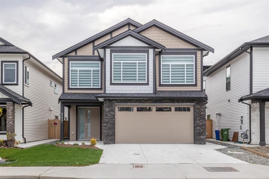 Property Photo: 9237 Sitka Place BC V2P 8B6