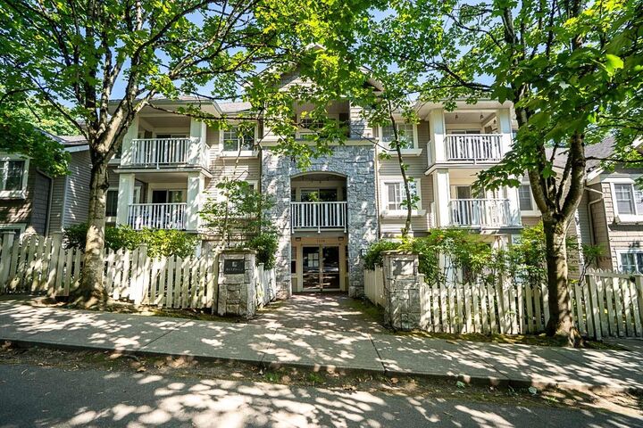 Photo de la propriété: 7330 Salisbury Avenue 111 BC V5E 4N8