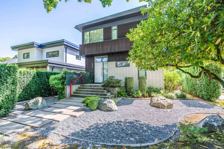 Property Photo: 2996 W 11th Avenue BC V6K 2M3