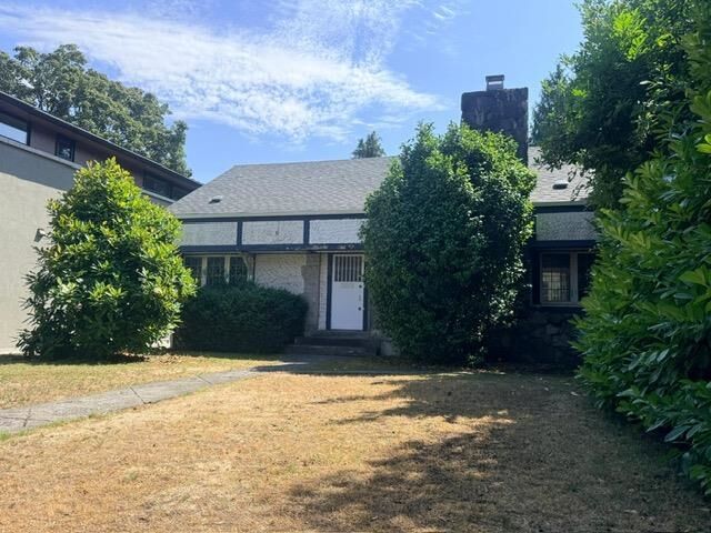 1420 W 38th Avenue — photo 1
