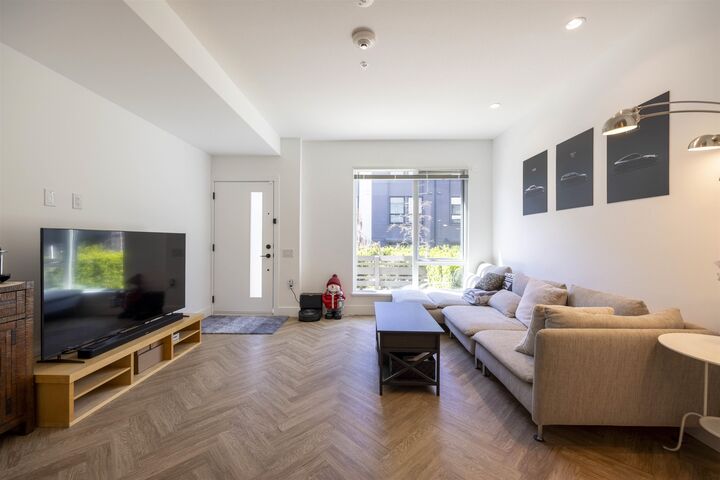 Property Photo: 9278 Slopes Mews 10 BC V5A 0G1