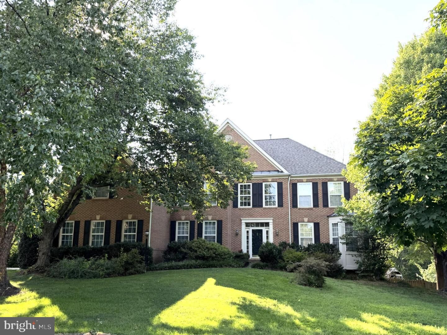 Property Photo:  21467 Estate Place  VA 20147 