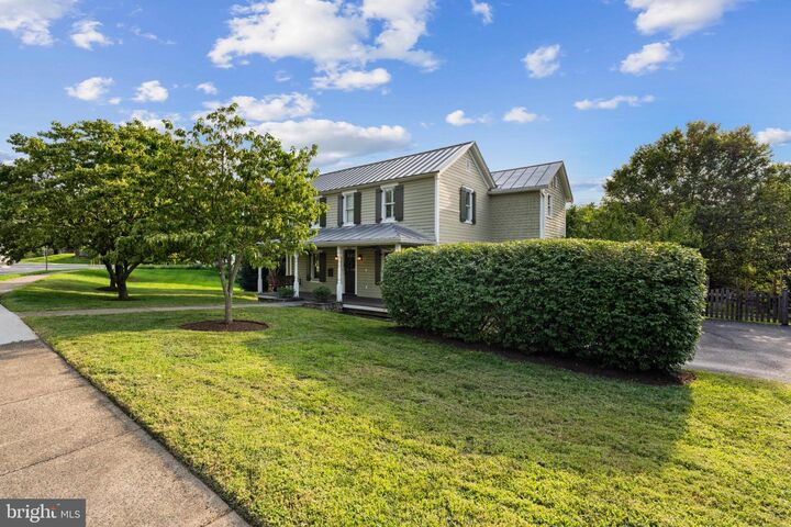 Property Photo:  703 Dranesville Road  VA 20170 