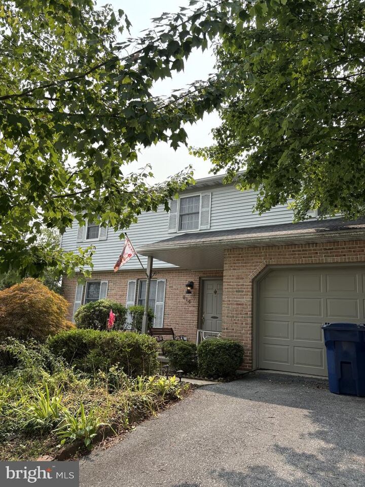 Property Photo:  814 Ironstone Lane  PA 19608 