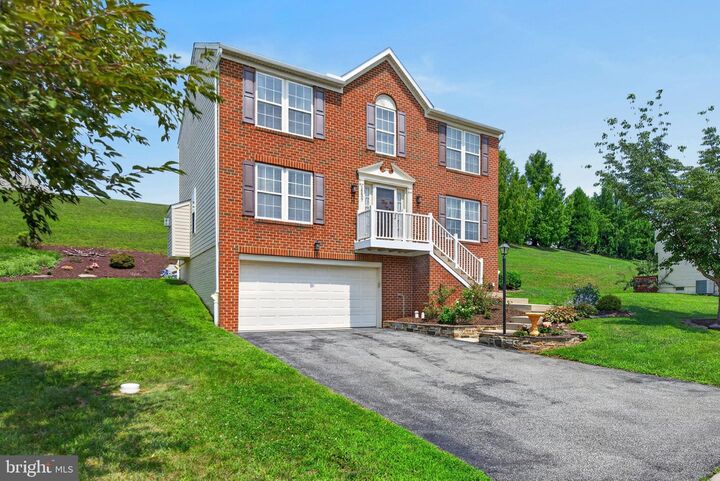 Property Photo:  16607 Kennedy Circle  PA 17361 
