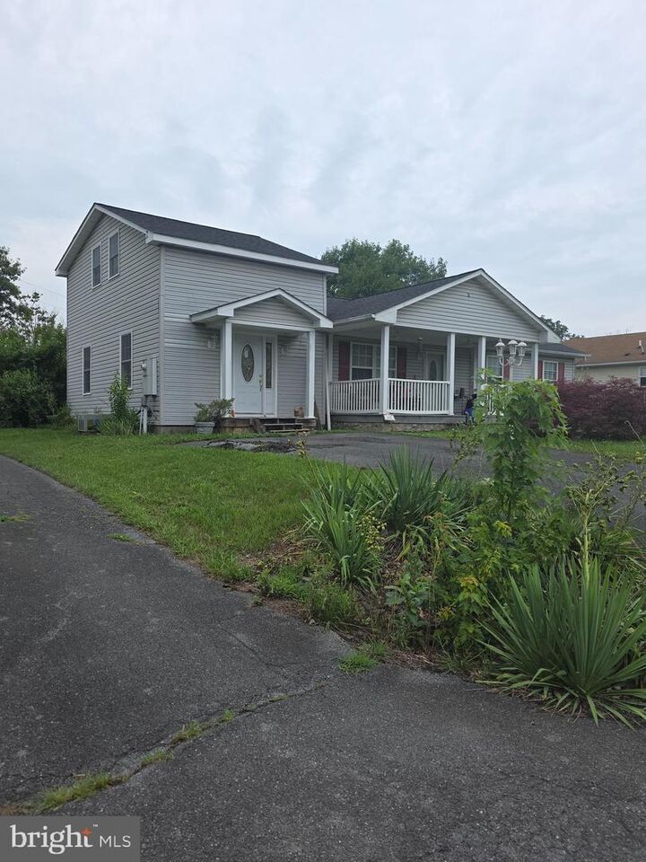 Property Photo:  102 Geneva Place  VA 22603 