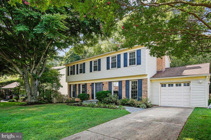 Property Photo: 1710 Chesterford Way VA 22101