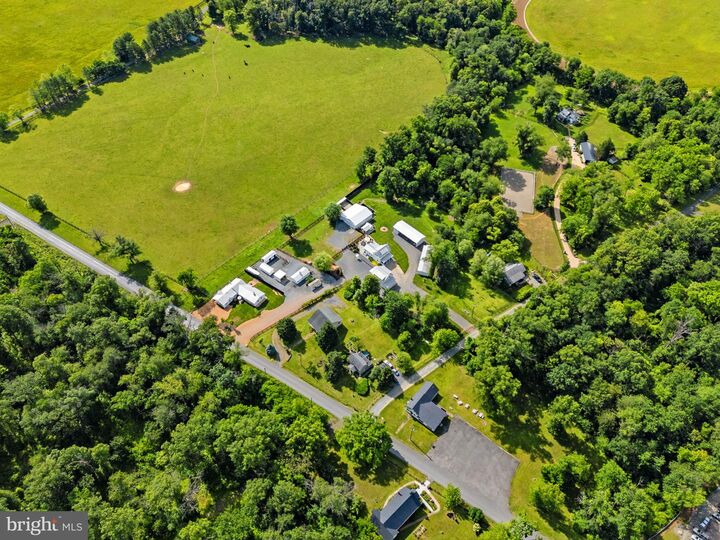 Property Photo: 35321 Snake Hill Road VA 20117