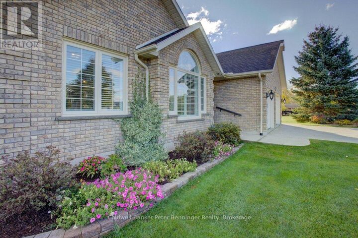 Property Photo:  79 George Street South  ON N0G 2N0 