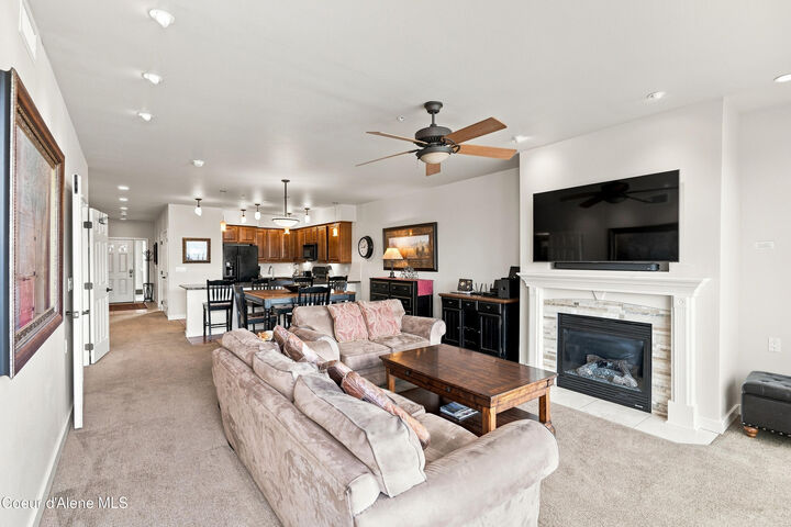 Property Photo:  415 W Waterside Dr 403  ID 83854 
