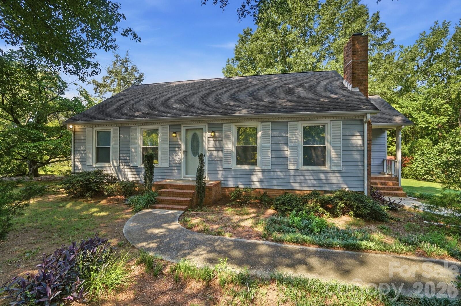 Property Photo:  2818 Castlebrook Drive  NC 28112 