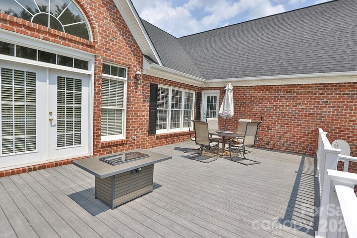Property Photo:  531 Westbrook Street  NC 28642 