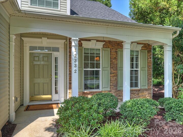 Property Photo:  12332 Bobhouse Drive  NC 28277 