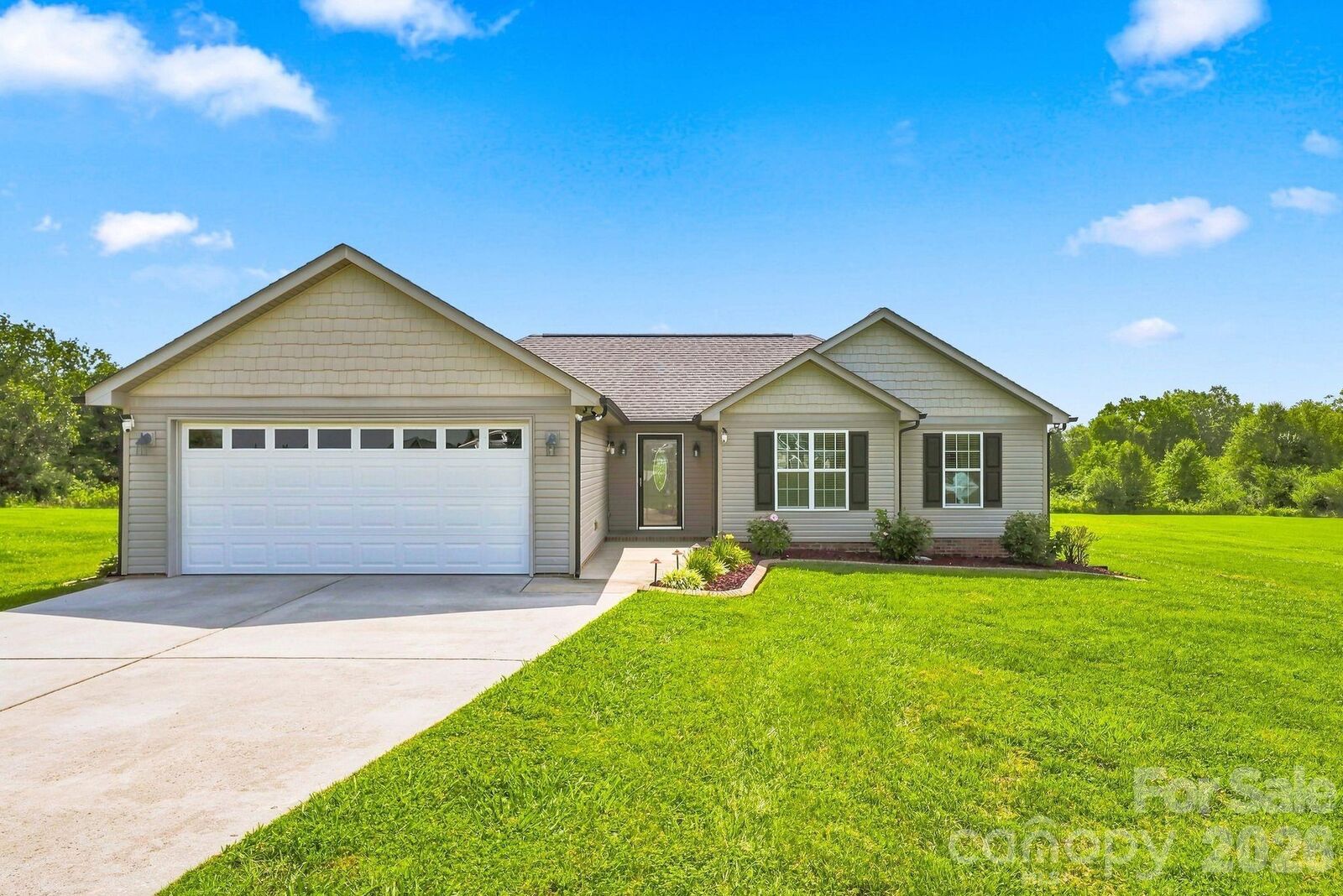 Property Photo:  1215 Autumn Cove  NC 28112 