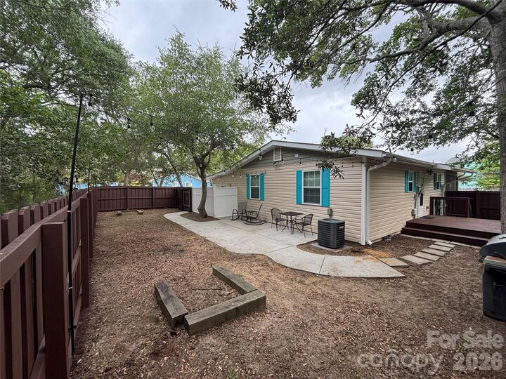 Property Photo: 4701 E Yacht Drive NC 28465