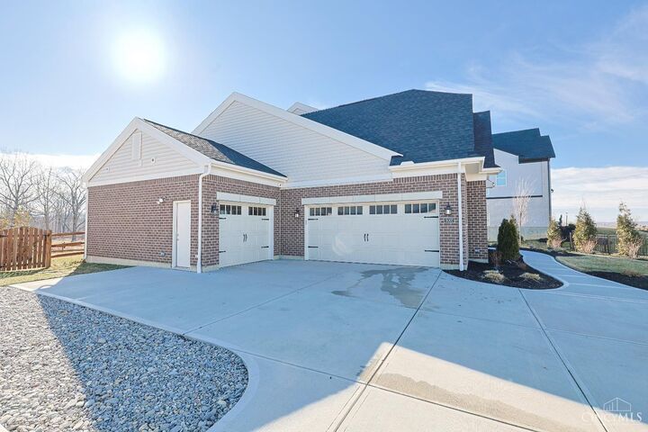Property Photo: 5007 Bogey Court OH 45036