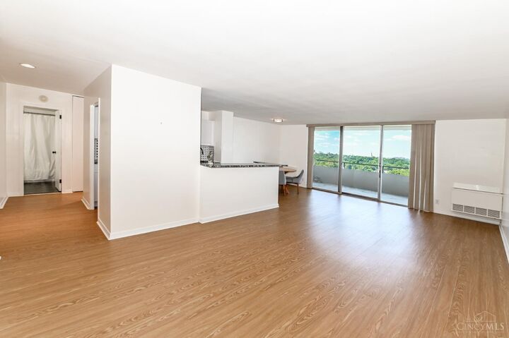 Property Photo: 2324 Madison Road OH 45208