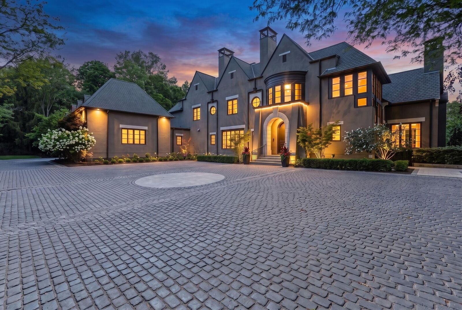 Property Photo: 5340 Muirfield Court OH 43017