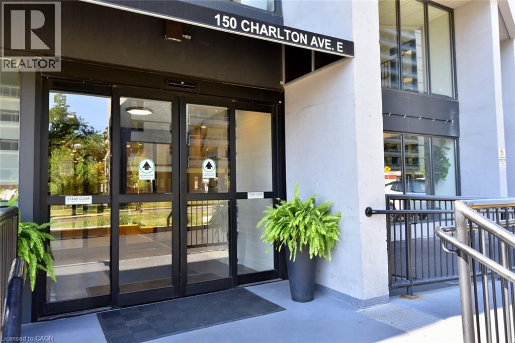 Property Photo:  150 Charlton Avenue East 2206  ON L8N 3X3 