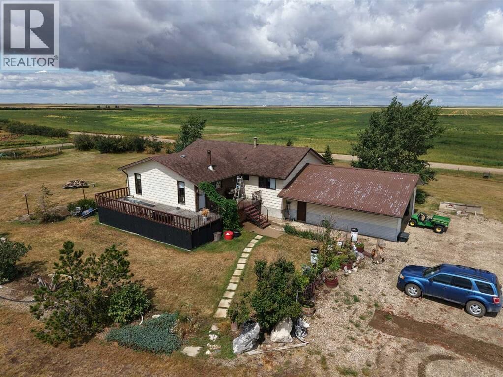 Property Photo:  1229 Twp Rd 174  AB T0J 1R0 