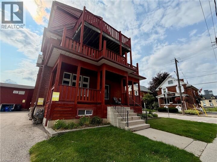 Property Photo:  31 Regina Street North G  ON N2J 2Z9 