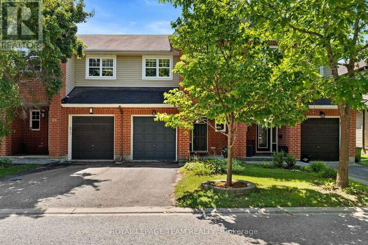 Property Photo: 84 Selhurst Avenue ON K2G 7C9